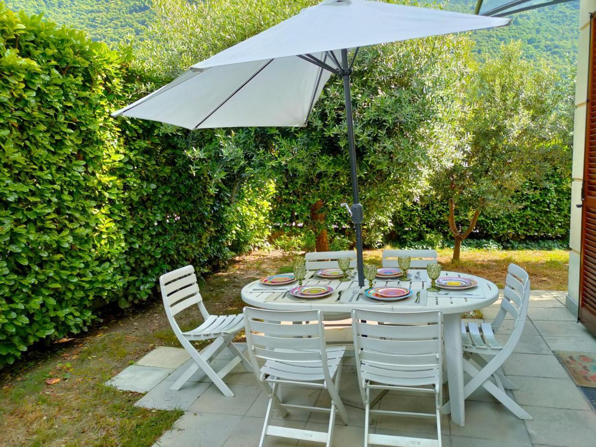 Villa Rosmarino 300 Mt From The Beach Colico Exterior photo